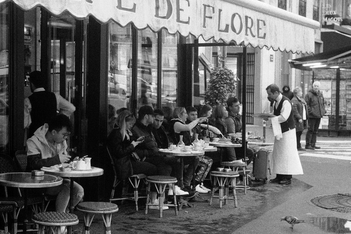 Bistrô Parisiense — A Arte do Almoço Francês