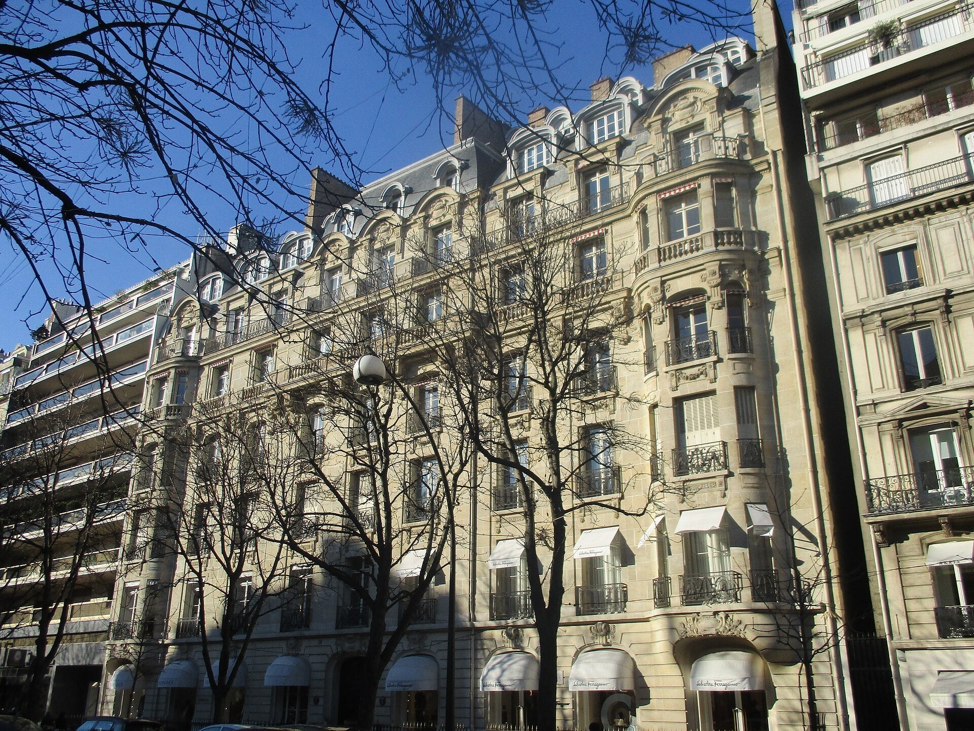 Tour de Compras de Luxo — Haute Couture e Maisons Históricas