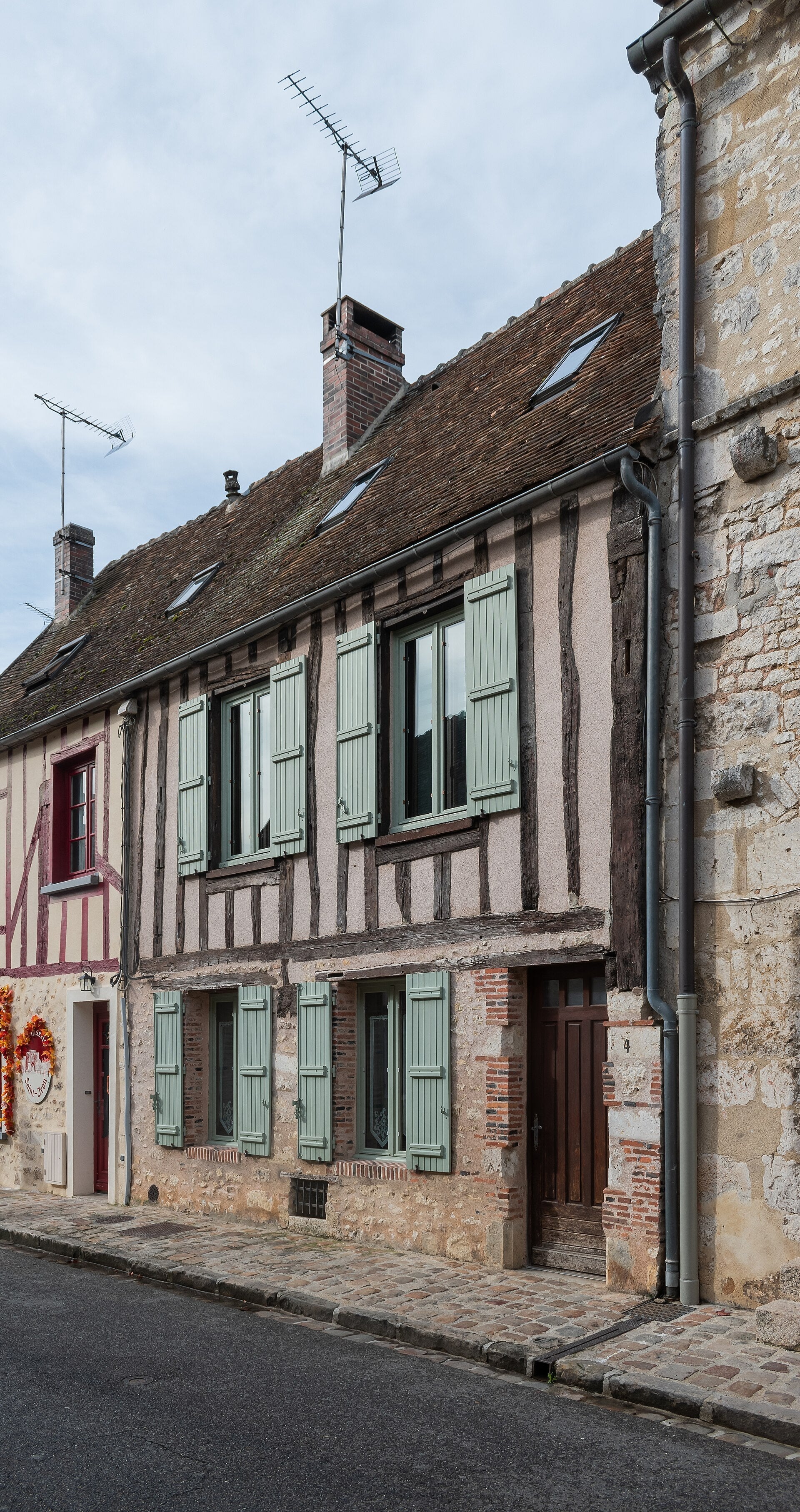 Provins — Cidade Medieval Patrimônio da UNESCO