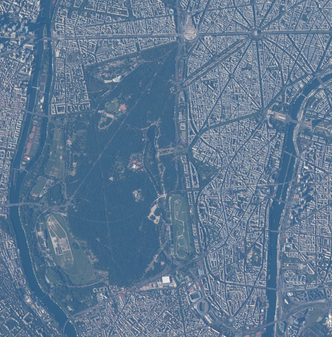 Torre Eiffel — O Grande Ícone de Paris