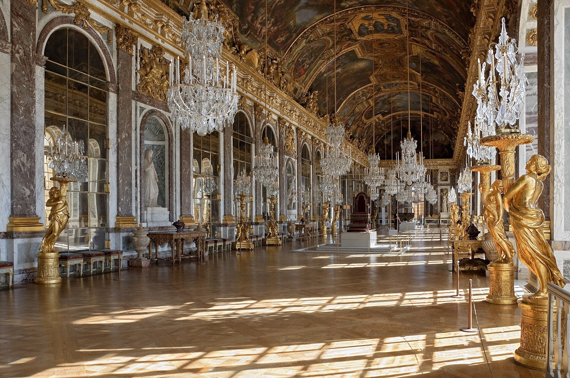 Versalhes — Dia Completo no Palácio e Jardins